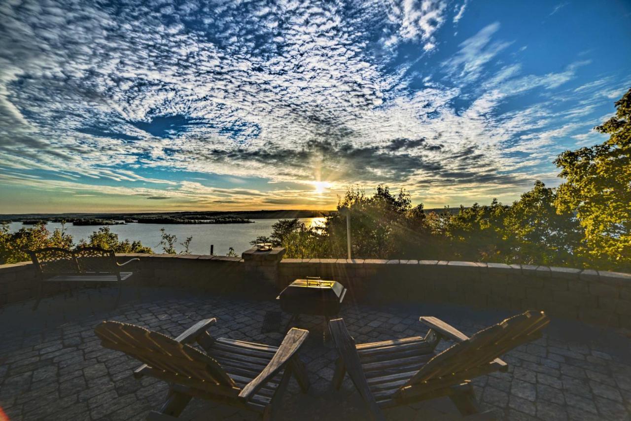 Historic Cabin With Stunning Kentucky Lake View Villa Waverly Buitenkant foto